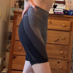 Lululemon Tri Colored/Mesh Biker Shorts